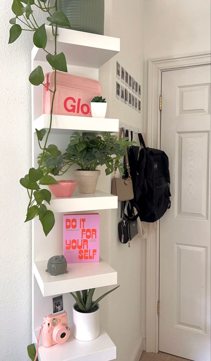 Adult Room Decor Ideas | Preppy room decor, Preppy room, Room design bedroom
