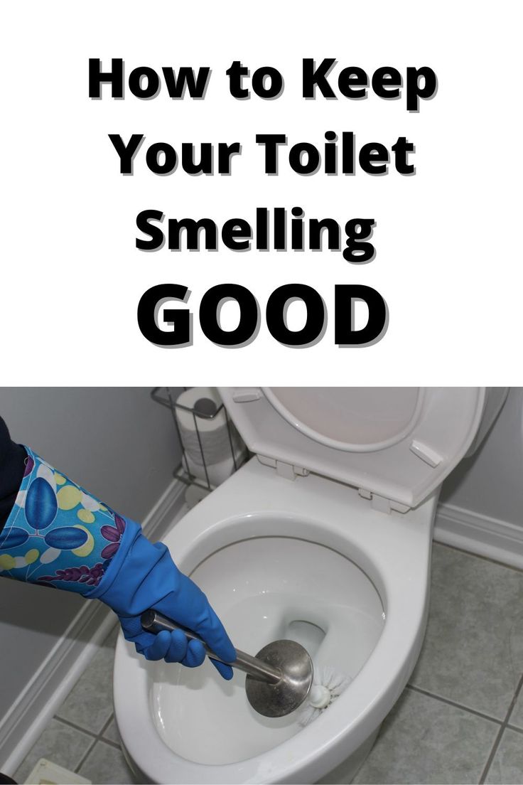 a person in blue gloves is cleaning a toilet with a plunger and the words, how to keep your toilet smelling good