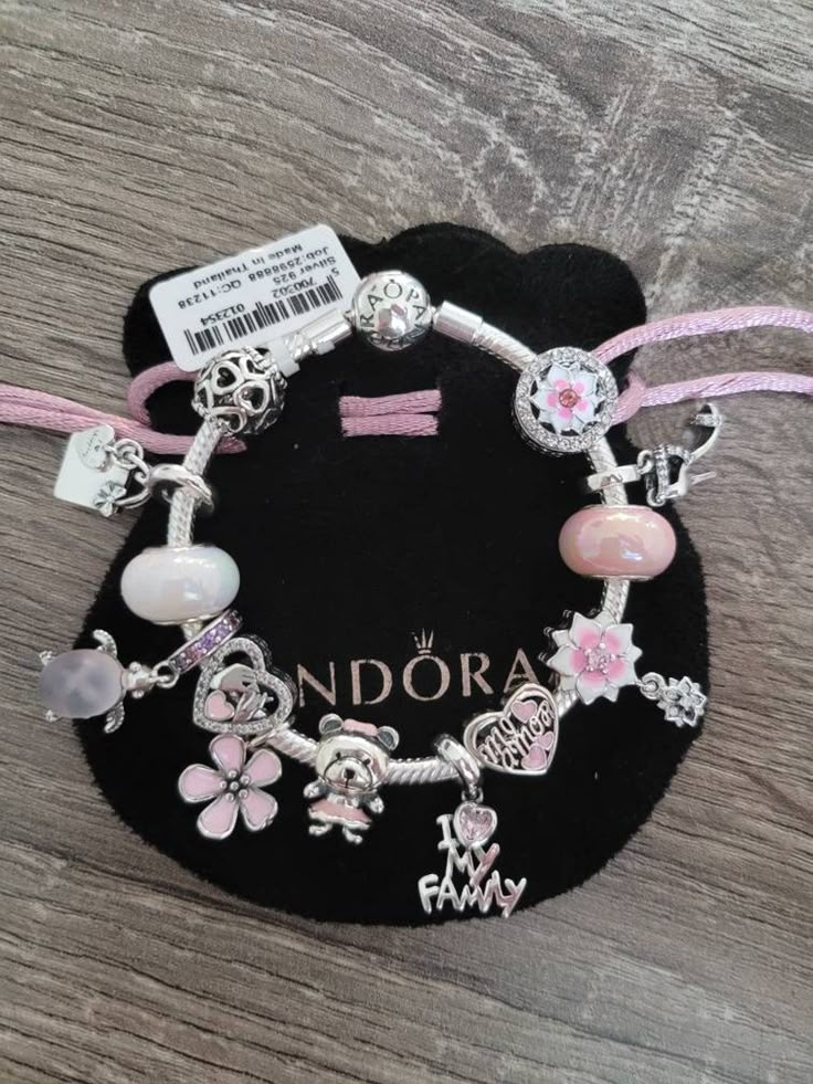 Pink Pandora Bracelet, Pink Charm Bracelet, Pandora Bracelet Charms Ideas, Girly Bracelets, Pandora Bracelet Designs, Pouch Making, Bracelet Pandora, Wrist Jewelry, Jewelry Accessories Ideas