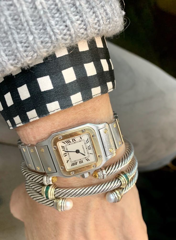 Casual Bracelets, Luxury Jewelry Brands, Smart Casual Style, David Yurman Jewelry, Cartier Watch, Stacked Jewelry, Brand Experience, Classic Jewelry, Dream Jewelry