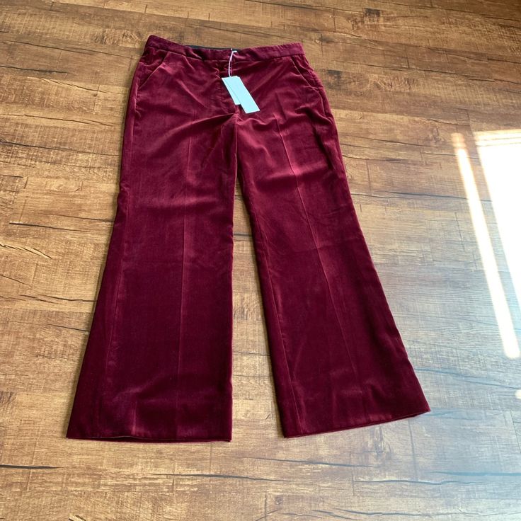 - Designer = Stella Mccartney - Size =10(46). Trunk 8 - Msrp = $800 - Made In Hungary - Rich Burgundy Velvet Feel Capris Pants - Fully Silk Lined Interior. - Inseam =From Seam Of Crotch To Bottom Tip Of Trousers = 73.5cm. - Rise =Measured At Seam Of Crotch Upwards To Top Tip Of Front Of Waist Line = 29.5cm. - Full Length = Tip Of Front Waist Line To Bottom Tip Of Pant = 101cm. - Genuine And Authentic Or Your Money Back . - Waist Circumference, Measured At Seam Of Fly When Buttoned All Around To Rich Burgundy, Burgundy Velvet, Waist Line, Waist Circumference, Hungary, Stella Mccartney, Trunk, Pant Jumpsuit, Capri Pants