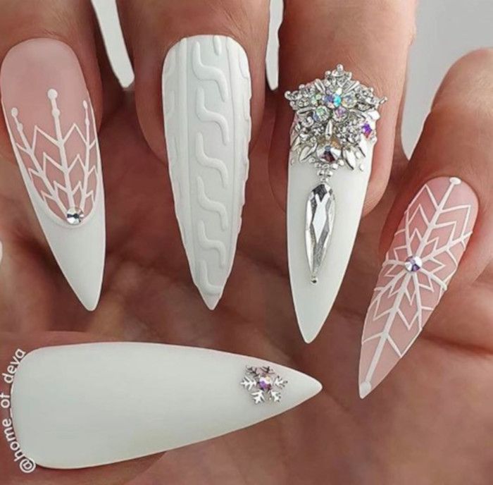 Stiletto Nails Designs, New Nail Art, Winter Nail Art, Kandy, Xmas Nails, Christmas Nail Designs, Luxury Nails, Beautiful Nail Art, Christmas Nail Art