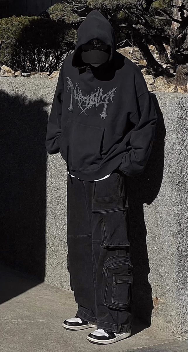 Black Baggy Outfit, Black Hoodie Outfit, Baggy Clothes Outfit, Cargo Pants Outfit Men, Y2k Outfits Men, Hoodie Outfit Men, Black Outfit Men, Pants Outfit Men, Goth Outfit