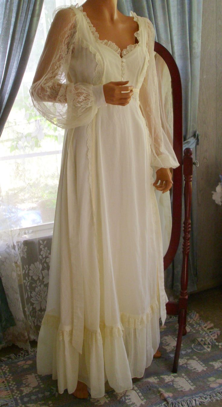 70s Vintage Prairie Edwardian Style Gunne Sax Dress by artemis53, $150.00 Sax Dress, Robes Vintage, Gunne Sax Dress, Edwardian Style, Vintage Nightgown, Gunne Sax, Edwardian Fashion, Historical Dresses, Vintage Lingerie