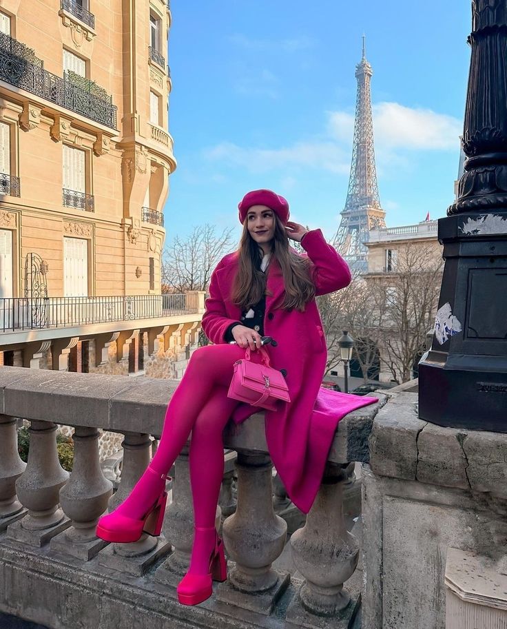 Pink Coat Zara, Pink Tights Outfit, Emilyinparis Outfits, All Pink Outfit, Emily In Paris Outfits, Hotels In Paris, Ny Outfits, Pink Tights, Look Rose