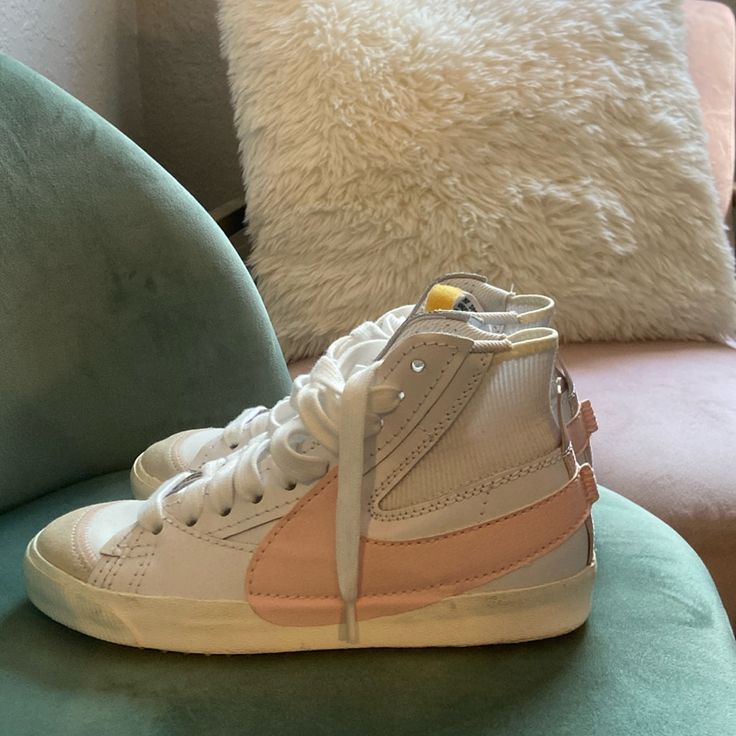 Nike High Top Jumbo Blazers Pink- Womens Size 9- No Box :( Jumbo Blazers, High Top Nike, Nike High Top, Nike High Tops, Nike High, Top Nike, White Nikes, High Top, Nike Shoes