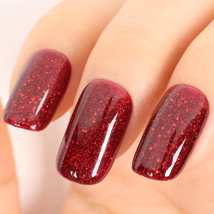 PRICES MAY VARY. 💅Red Gel Nail Polish:Sparkly Red gel nail polish,easy to diy nail art.Red glitter gel polish is an ESSENTIAL for everyone! 💖Environmental & Healthy: 13 Toxin Free Ingredient makes it healthy and low odor. No harsh ingredients or adhesives that lead to damaged nails. 🤳Easy Application and Good Tenacity. With proper application, last at least 21 Days. 🎨Speed Curing with LED Nail Lamp: The gel nail polish kit need to be cured under LED light. Base and Top coat required. Average Gel Polish Holiday Nails, Christmas Red Gel Nails, Christmas Subtle Nails, Ruby Red Nails Designs, Red Nails With Glitter Accent, Red Christmas Nails Glitter, Sparkly Red Christmas Nails, Christmas Red Nail Polish, Christmas Nails Red And Silver