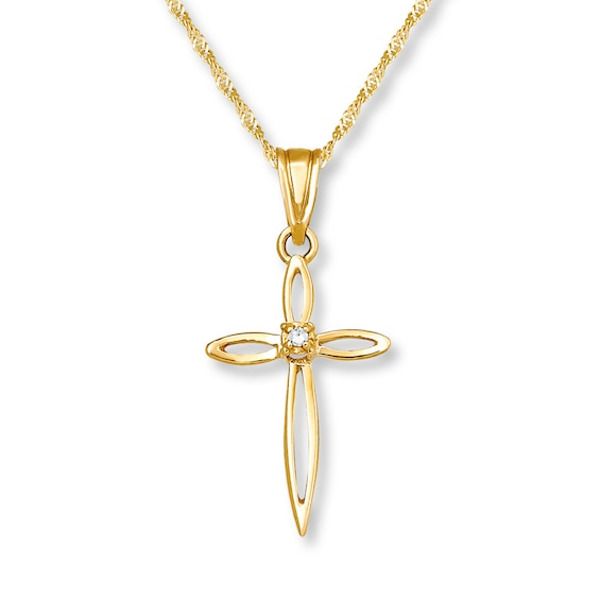 This open-design 14K yellow gold cross features a gleaming diamond at the center. The 18-inch rope necklace fastens with a spring ring clasp. Cross Necklace Women, Gold Stock, Jewelry Advice, Jared The Galleria Of Jewelry, Gold Cross Necklace, Gold Cross Pendant, Necklace Diamond, Gold Necklace Women, Rope Necklace