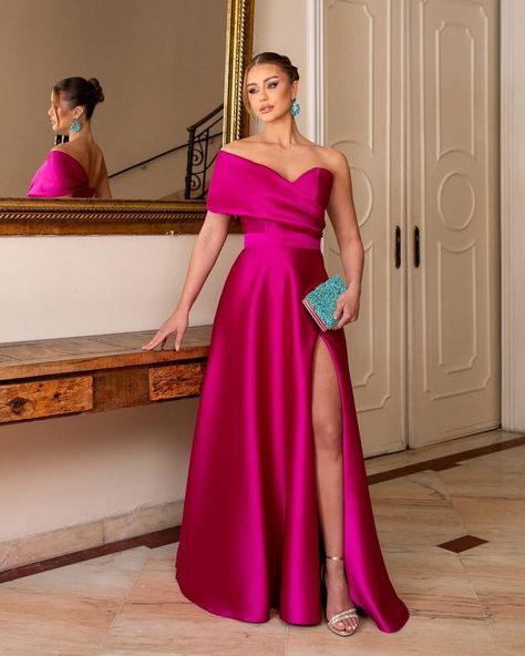 Teal Bridesmaid Dresses, Evening Dress Patterns, Satin Formal Dress, Pink Satin Dress, Modest Dresses Casual, Satin Evening Dresses, Evening Dress Floor Length, Pretty Prom Dresses, Teal Dress