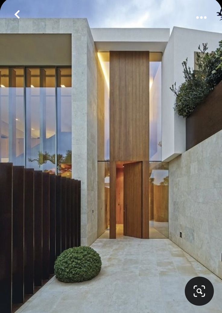 Modern Entrance Door, Modern Entrance, Casa Country, Entrance Door Design, Modern Exterior House Designs, Door Design Modern, Main Door Design, Entrance Design, Front Door Design