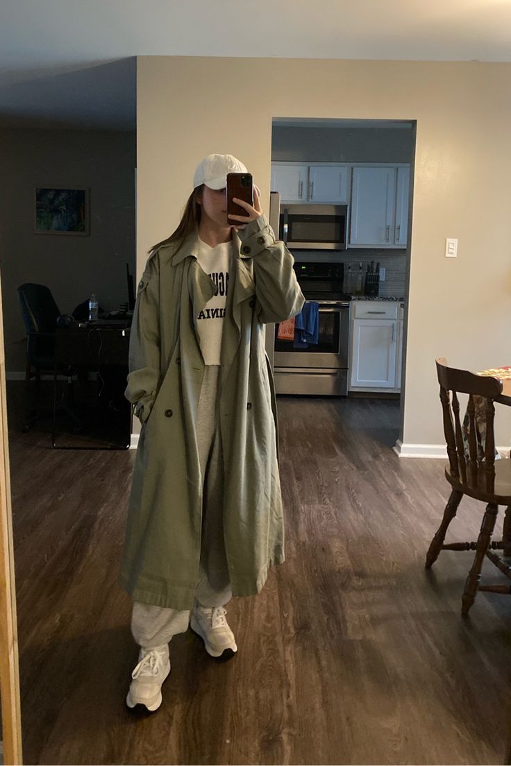 fall fashion, outfit of the day, ootd, trench coat, oversized, casual outfit, errands outfit, how to dress up sweatpants Rain Dress Outfit, Rainy Coat Outfit, Trench Coat Rainy Day Outfit, Green Rain Coat Outfit, Rainproof Outfit, Humid Rainy Day Outfit, Rainy Day Outfit For Work Fall, Rain Day Outfit Fall, Raining Day Outfit Spring