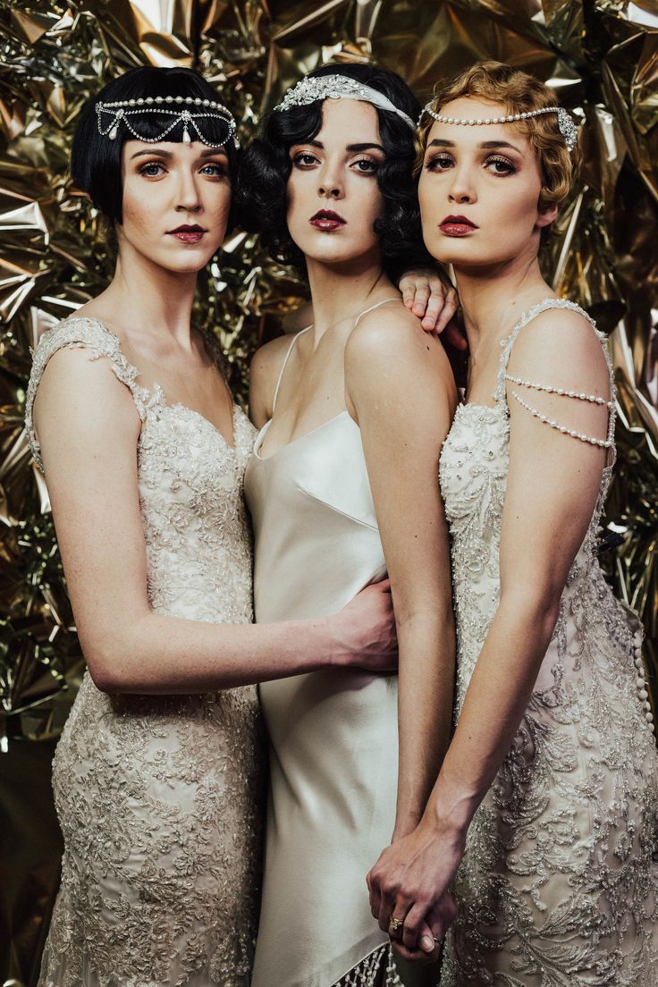 Roaring 20s Bridesmaid Dresses, The Great Gatsby Outfit, The Great Gatsby Outfit Ideas, Roaring 20s Photoshoot, Gatsby Outfit Ideas, Gatsby Party Outfit Women 1920s Style, 20s Photoshoot, Roaring 20s Costumes, Great Gatsby Outfit