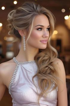 Side Up Hairstyles, New Bridal Hairstyle, Date Night Hair, Night Hairstyles, Mother Of The Bride Hair, Hair To One Side, Side Hairstyles, Long Hair Wedding Styles, Wedding Hair And Makeup