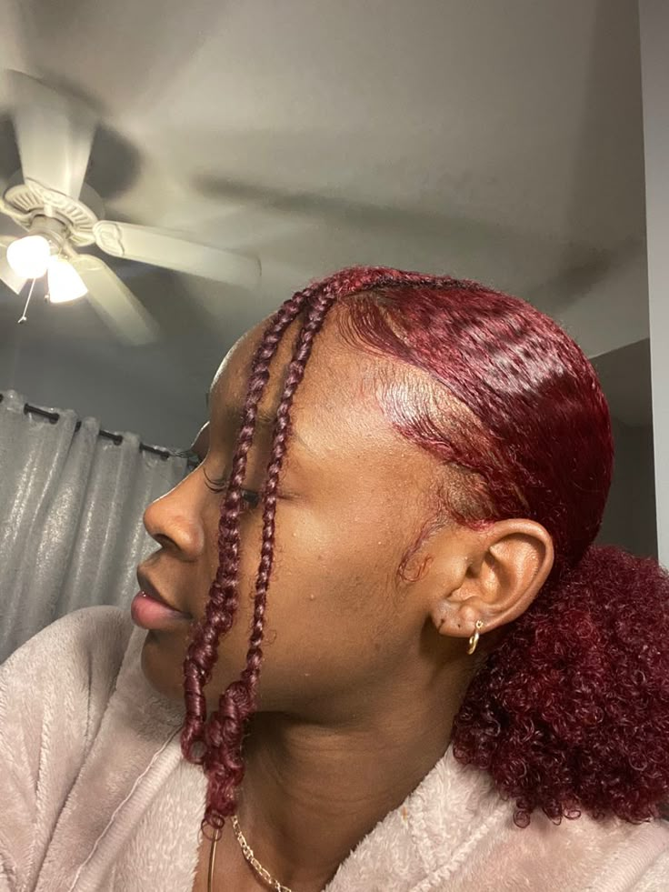 Burgundy Hair Black Women Natural 4c, Burgundy 4c Natural Hair, Maroon Hair Dye, Burgundy Natural Hair, Maroon Hair Color, Afro Hair Dye, Maroon Hair, Dyed Curly Hair, Volume Curls