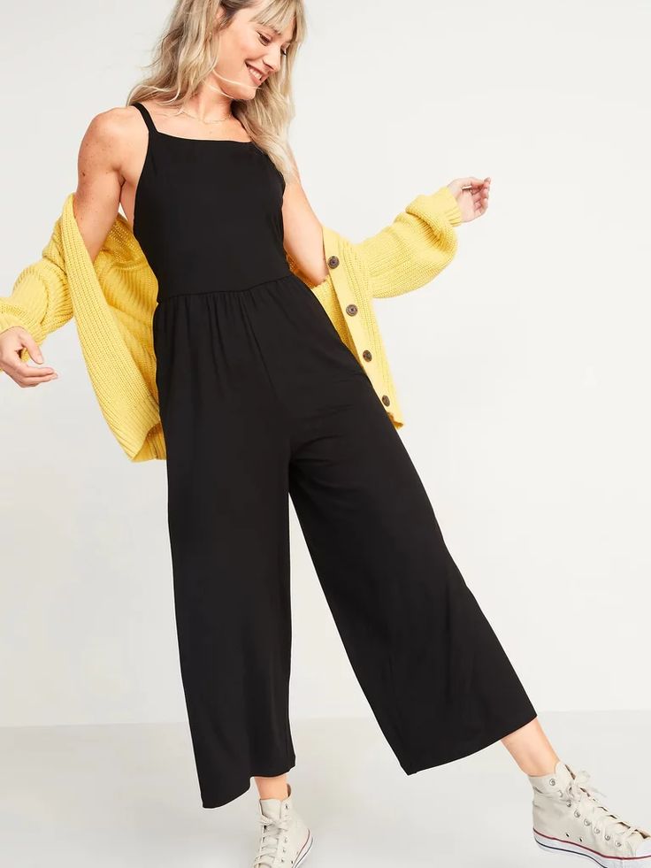 Best Jumpsuits and Rompers From Old Navy | POPSUGAR Fashion Old Navy Jumpsuit Outfit, Black Jumpsuit Outfit, Jumpsuit Outfit Casual, Western Casual, Womens Jumpsuits Casual, Jumpsuit Outfits, Navy Jumpsuit, Jumpsuit For Women, Defined Waist