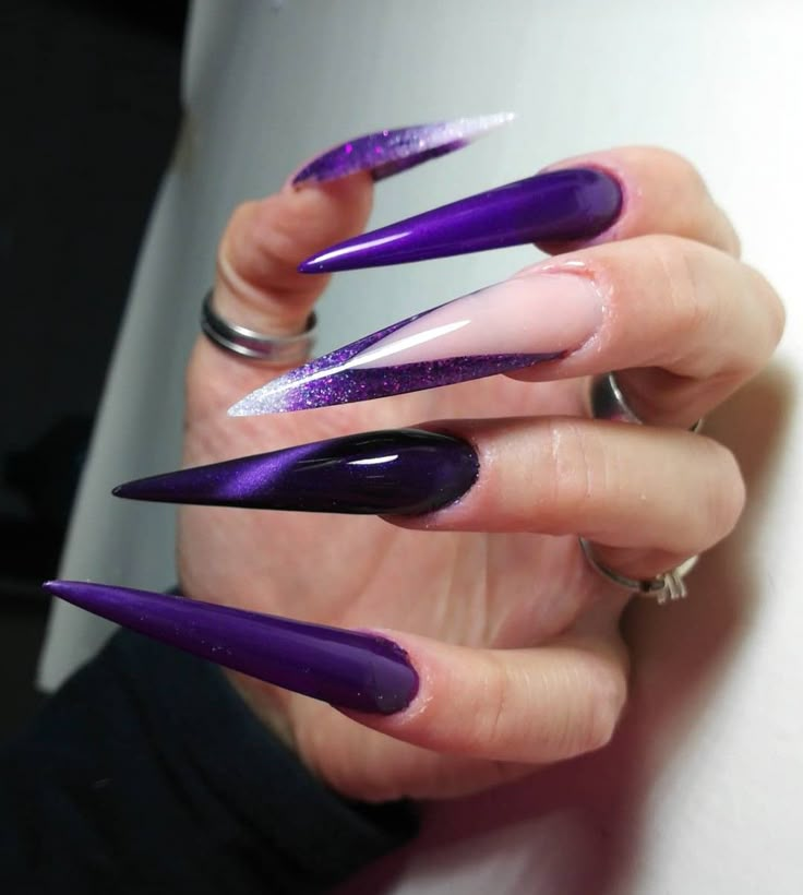 Gothic Nails Purple, Dark Purple Stiletto Nails, Purple Stilleto Nails, Purple Nails Stiletto, Purple Stiletto Nails Design, Purple Stiletto Nails, Long Sharp Nails, Black And Purple Nails, Acrylic Nails Stiletto