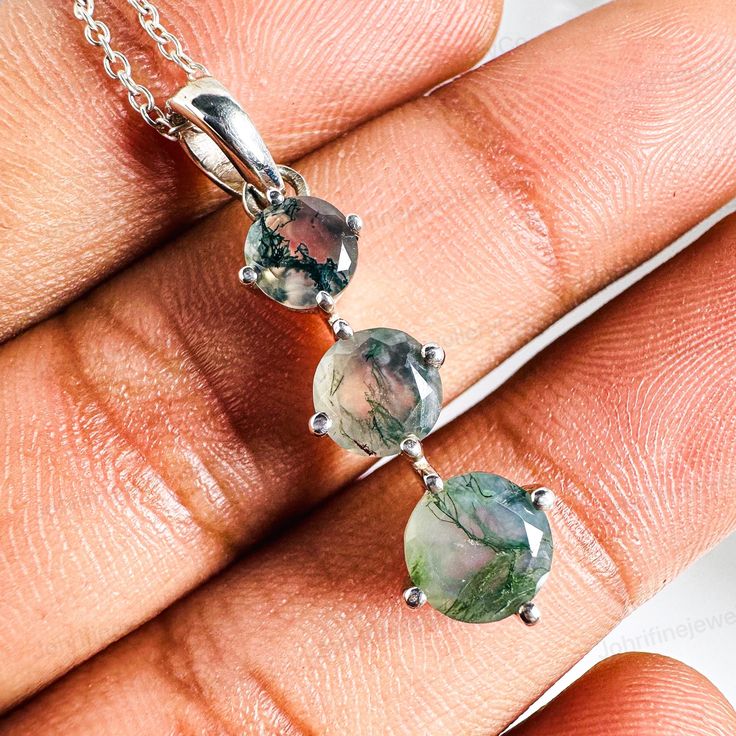 Natural Moss Agate Necklace, 3 Stone Pendant Necklace, 14k White Plated Necklace, Dainty Jewelry, Minimalist Women Gift, Moss Agate Jewelry Specifications:- ❥ Stone - Natural Moss Agate  ❥ Stone Size - 5x5mm 6x6mm and 7x7mm ❥ Cut Type - Round   ❥ Ring Size: I offer more than one (Contact us if your ring size is not available in the listing) ❥ Color: Silver, Gold, Rose Gold, White Gold or Black Rhodium ❥ Material : 925 Sterling Silver, 14K/18K/22K Solid Gold ---> ❥ Makes a Wonderful Gift for your Girlfriend, Wife, Mother and Friend or Simply an Excellent Addition to Your Jewelry Collection -->IF YOU WANT CUSTOM ENGRAVING ON YOUR RING VISIT OUR LISTING HERE: It's Only 2 USD https://www.etsy.com/listing/1436332485/custom-engaraving - -Here's a link to my HOMEPAGE: JohrifinejewelleryCo?ref=pro Luxury Moss Agate Elegant Necklace, 3 Stone Pendant, Moss Necklace, Moss Agate Necklace, Moss Agate Jewelry, Bride Necklace, Goth Wedding, Minimalist Women, Jewelry Minimalist