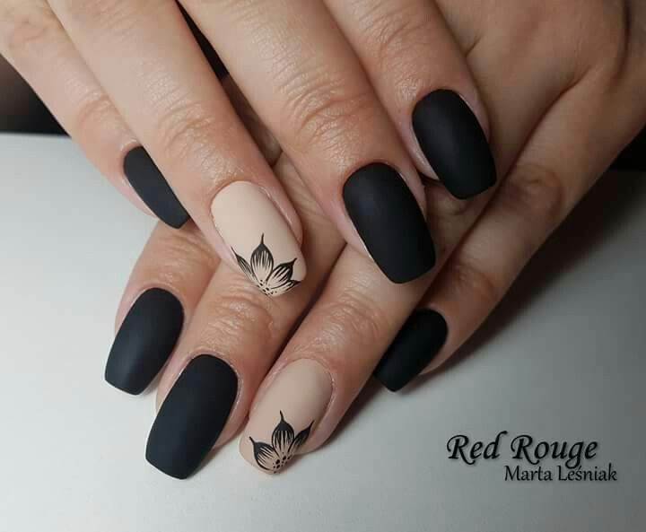 Matte Nail Art, Kutek Disney, Matte Black Nails, Nails Matte, Summer Nail Art, Matte Nails Design, Nail Design Inspiration, Her Nails, Black Nail Designs