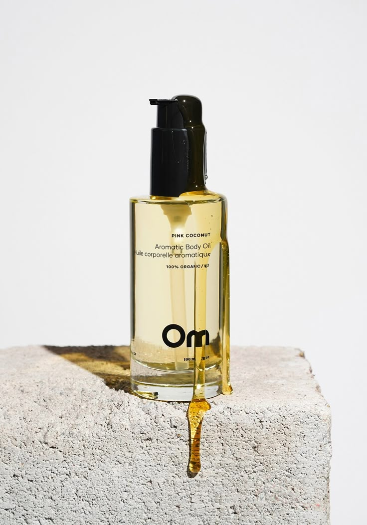 Body Oil Packaging Design, Organic Product Photography, Body Oil Photography, Oil Product Photography, Body Oil Packaging, Skin Oil, Wet Skin, Bath Oil, Skincare Packaging