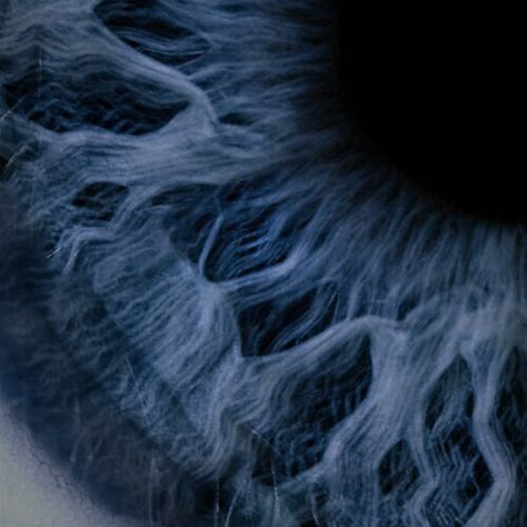 the iris of an eye is shown in this close up photo, with no image to describe