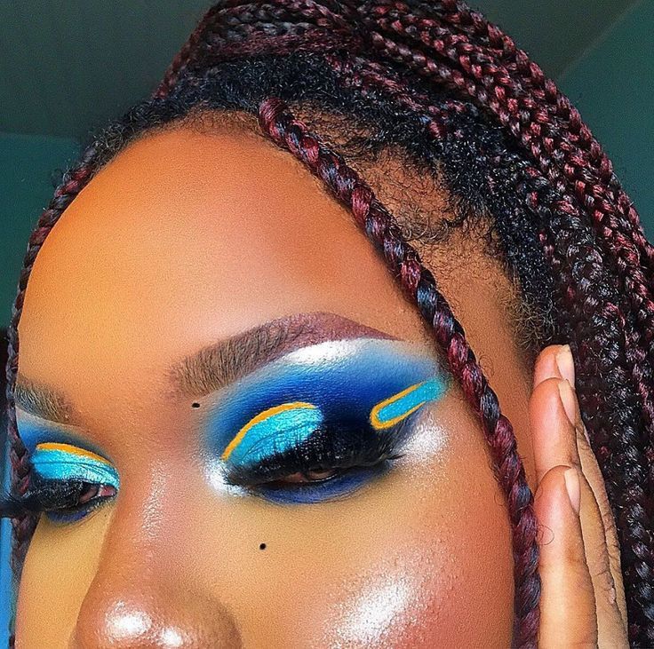 Bright Color Eyeshadow, Sick Makeup, Blue Editorial, Abstract Makeup, Colourful Makeup, Futuristic Makeup, Butterfly Makeup, Clear Brow Gel, Carnival Makeup