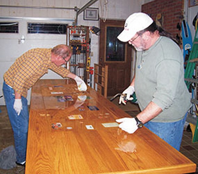 Pouring a 105/207 Epoxy Bar Top Epoxyworks Magazine