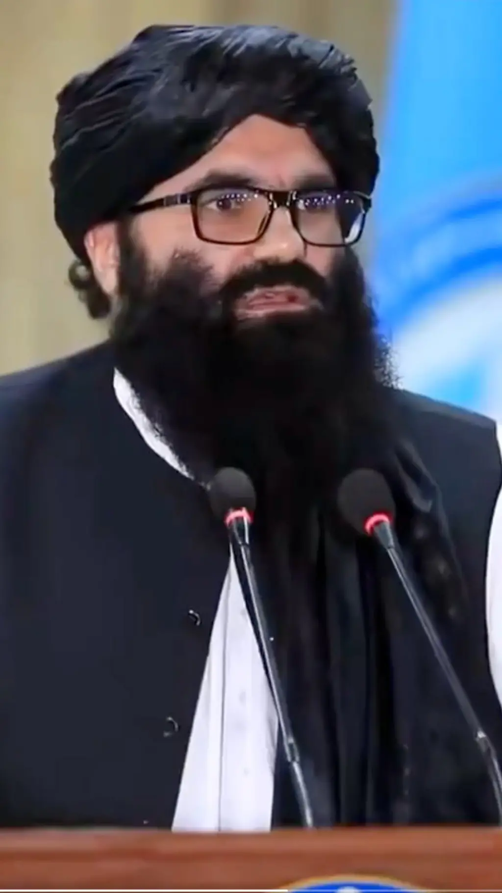 هشدار وزیر داخله طالبان به کارمندانش: قانون را عملی  کنید تا مجازات نشوید