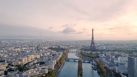 Technology brings connectivity to the Seine