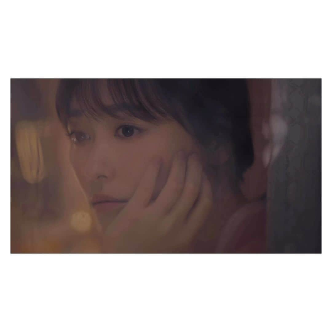 福原遥のインスタグラム：「. #JA共済 新CM第2弾 「 #誰よりも篇 」が公開されました☺︎ 家族に“もしも”のことがあった時… 頼れる保障があったり、すぐ駆け付けてくれる存在がいたりすると安心です！」