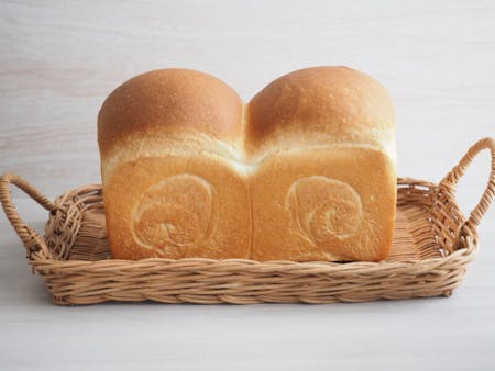 Baking your own Japanese fluffy breads!