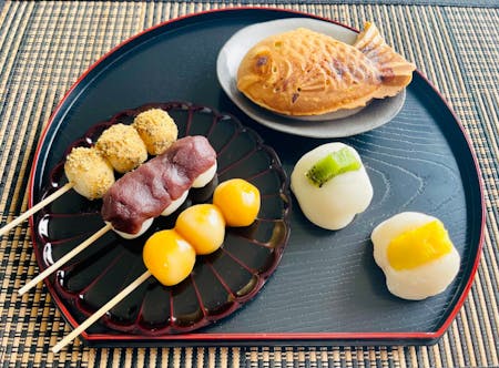 Private class in Dango,Taiyaki,and Anmitsu making in a Japanese home.