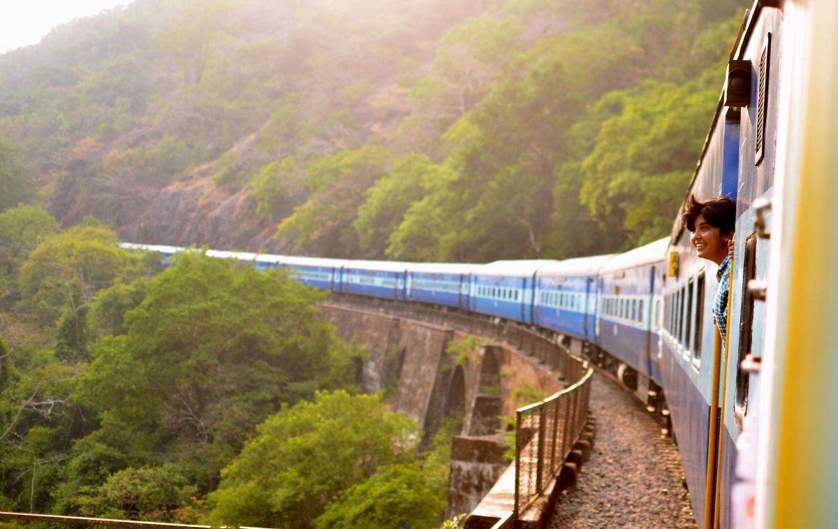 From Railroad in Wallpaper Wizard — HD Desktop Background With girl on a  train