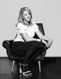 Kate          Thompson
