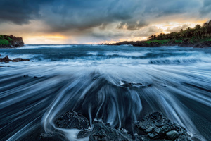 Black Sand Beach Wallpaper