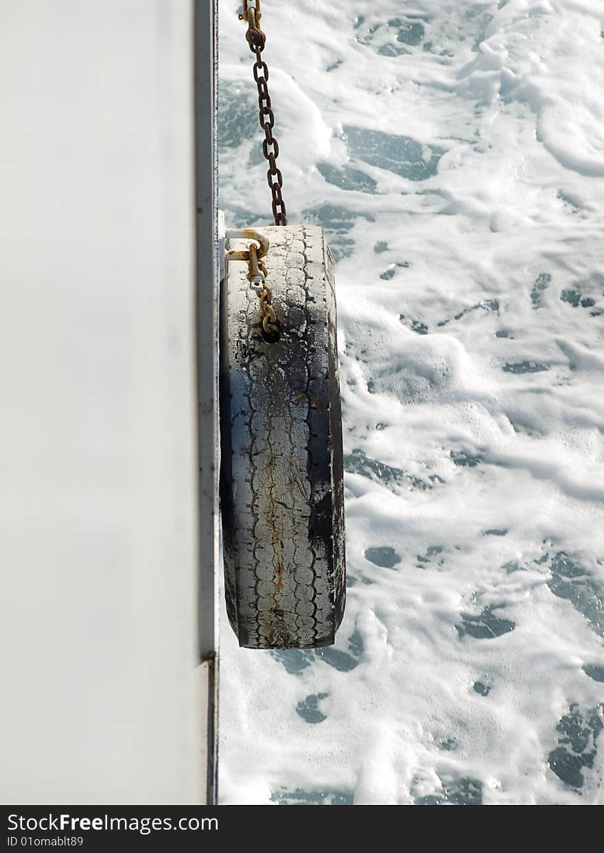 View of the ship's fender during navigation. View of the ship's fender during navigation