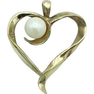 14K Pearl Heart Pendant - image 1