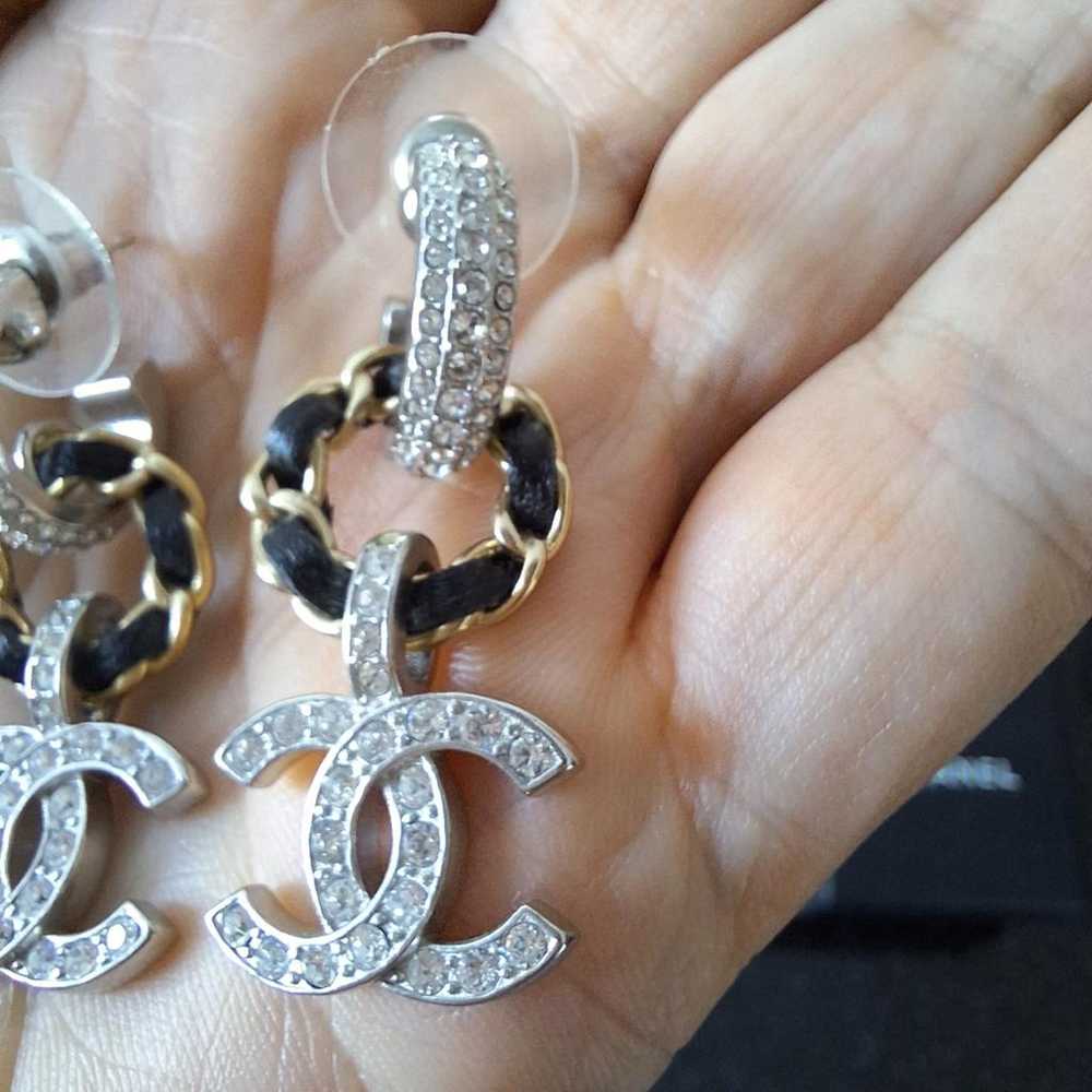 Chanel Matelassé earrings - image 3