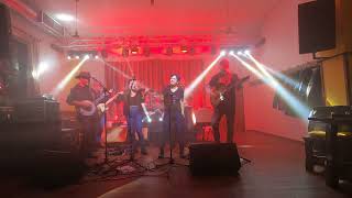 Video Blue Head a Cumbál