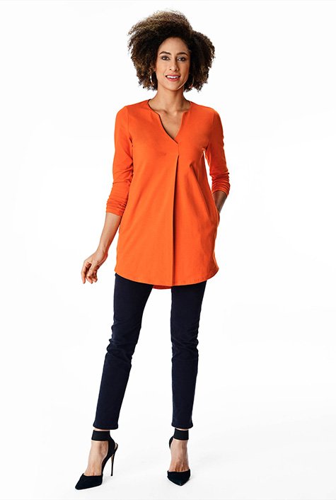 Smart, comfortable and versatile, our cotton-knit tunic with its easy fit, box-pleat front, and shirttail hem makes it stylish, and side seam pockets add a practical dimension. 