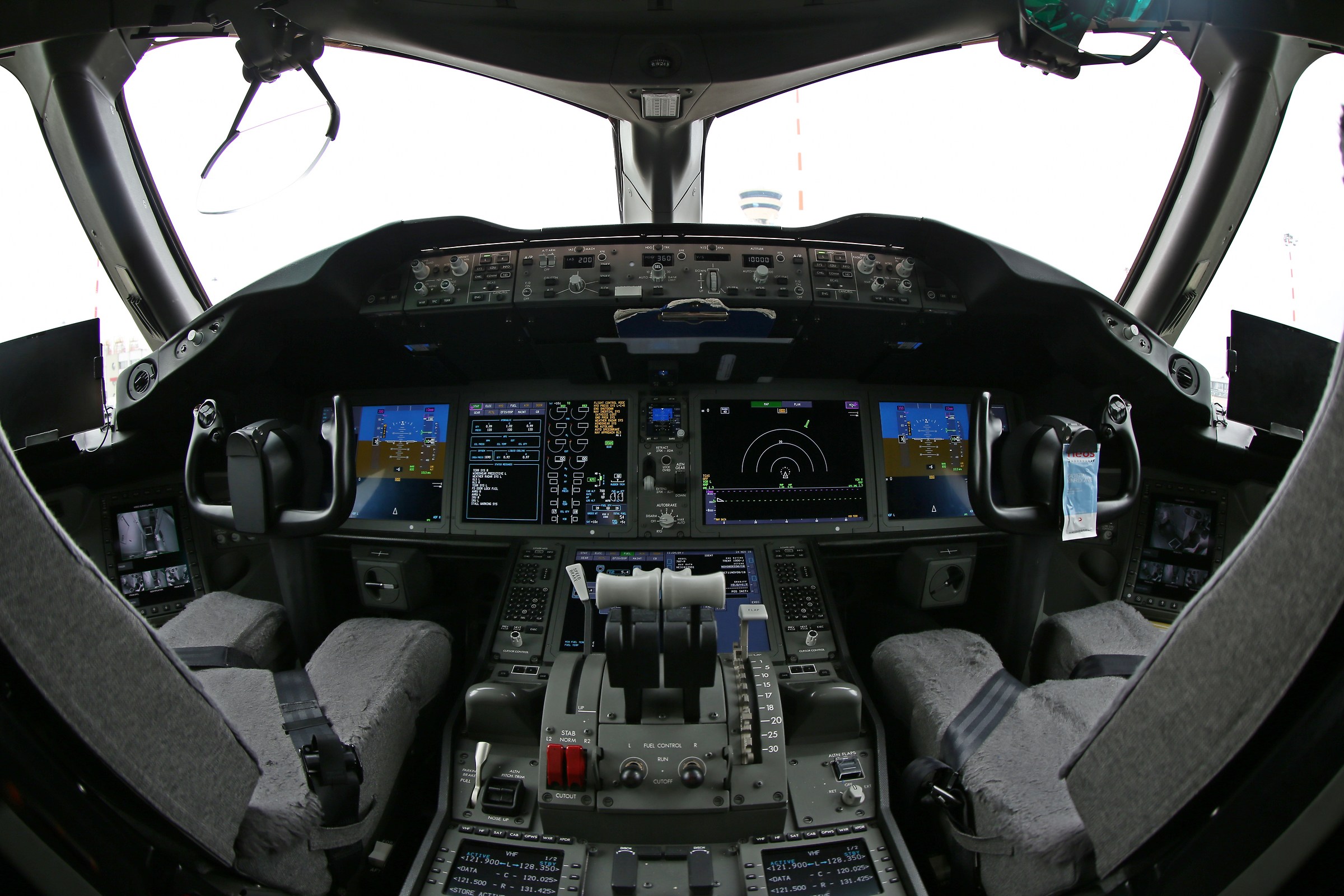 Cockpit Boeing 787 - 9 Dream Liner....