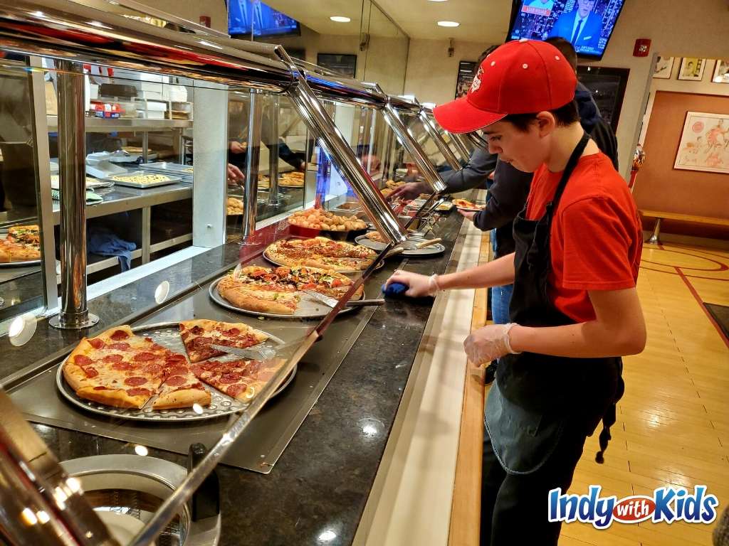 Mozzi's Pizza in Greenfield: Pizza Buffet and Basketball