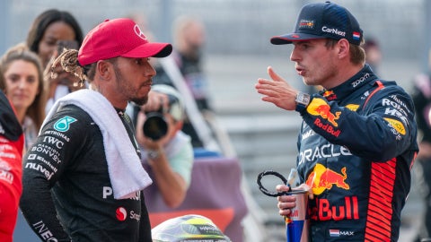 Lewis Hamilton y Max Verstappen | Foto: EFE