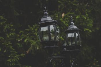 Black Street Lamps