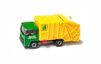 Garbage truck toy