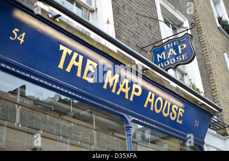 The Map House antique map shop in Beauchamp Place, Knightsbridge, London, UK Stock Photo