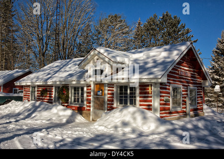 Rustic log cabin tavern Stock Photo