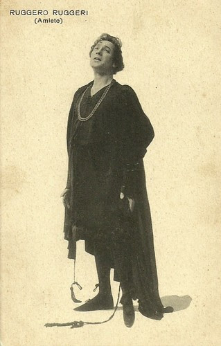 Ruggero Ruggeri as Hamlet/ Amleto