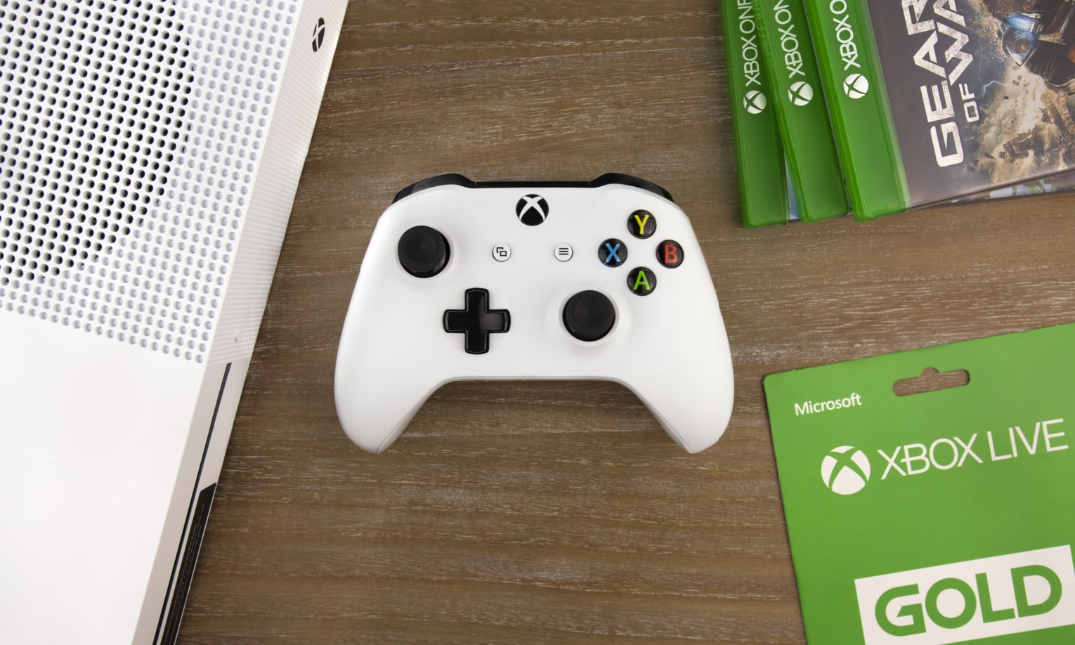 xbox spelu konsole ar piederumiem