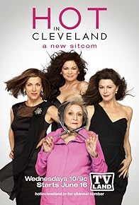 Primary photo for Hot in Cleveland