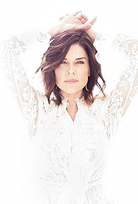 Primary photo for Neve Campbell